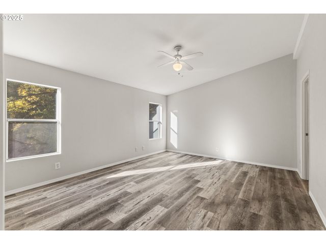 20191 HIGHWAY 42, Myrtle Point, OR 97458