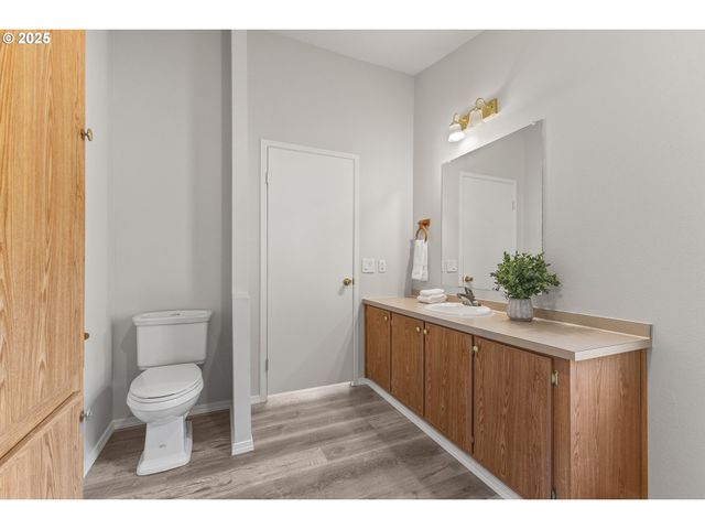 20191 HIGHWAY 42, Myrtle Point, OR 97458