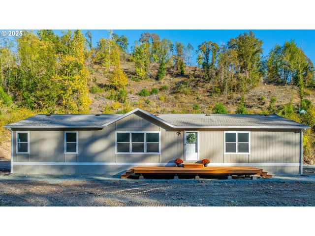 20191 HIGHWAY 42, Myrtle Point, OR 97458