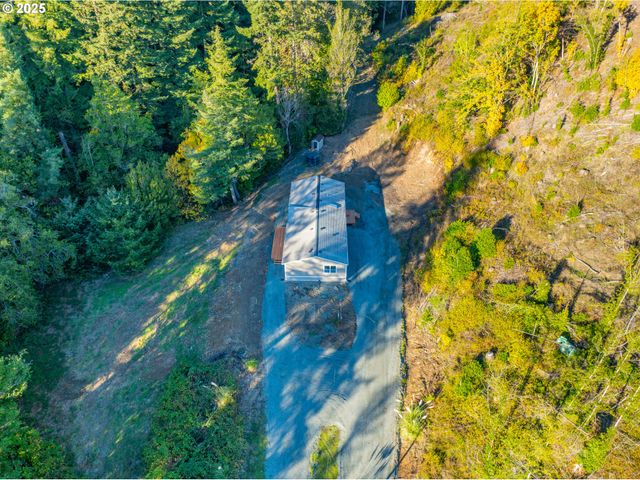 20191 HIGHWAY 42, Myrtle Point, OR 97458