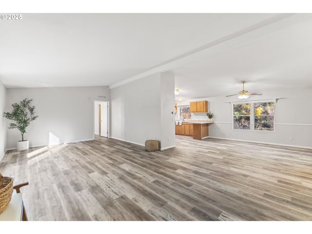 20191 HIGHWAY 42, Myrtle Point, OR 97458