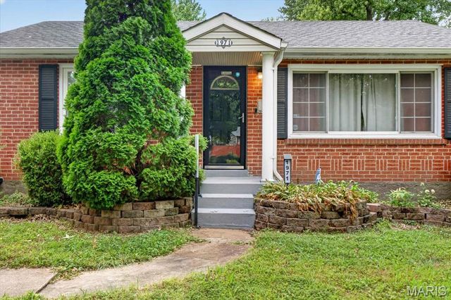 1971 Vinita Drive, St Louis, MO 63114