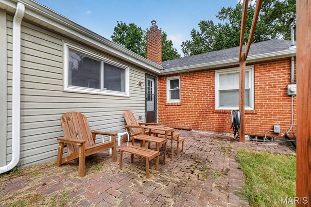 1971 Vinita Drive, St Louis, MO 63114
