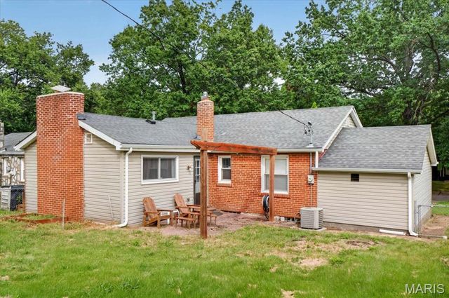 1971 Vinita Drive, St Louis, MO 63114