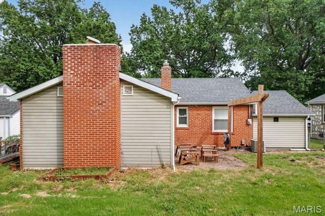 1971 Vinita Drive, St Louis, MO 63114