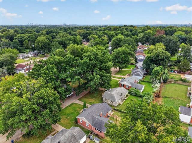 1971 Vinita Drive, St Louis, MO 63114