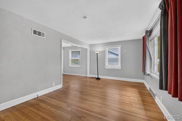 1971 Vinita Drive, St Louis, MO 63114