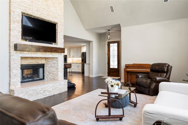 364 Twin Creek Drive, Azle, TX 76020