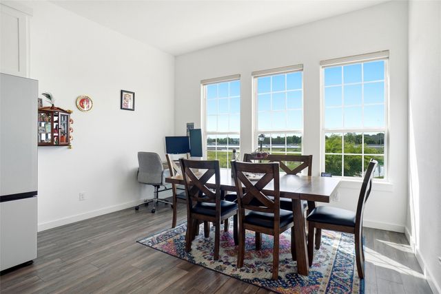 695 Vista Del Lago Drive, Lewisville, TX 75067