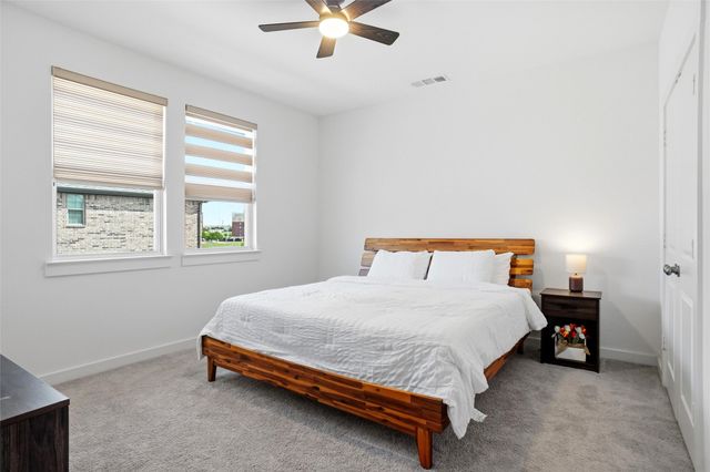 695 Vista Del Lago Drive, Lewisville, TX 75067