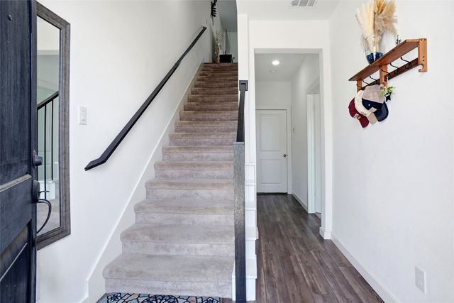 695 Vista Del Lago Drive, Lewisville, TX 75067