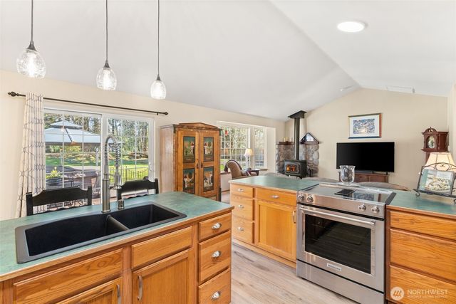 15112 Champion Estates Drive SE, Yelm, WA 98597