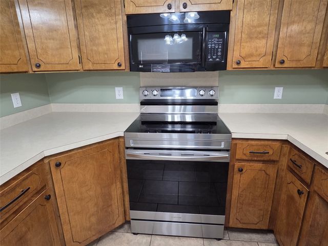 1104 W 13th, Bonham, TX 75418