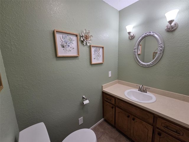1104 W 13th, Bonham, TX 75418