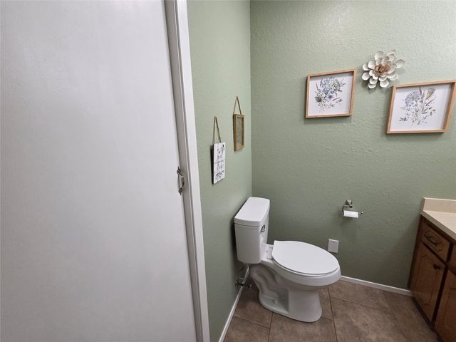 1104 W 13th, Bonham, TX 75418