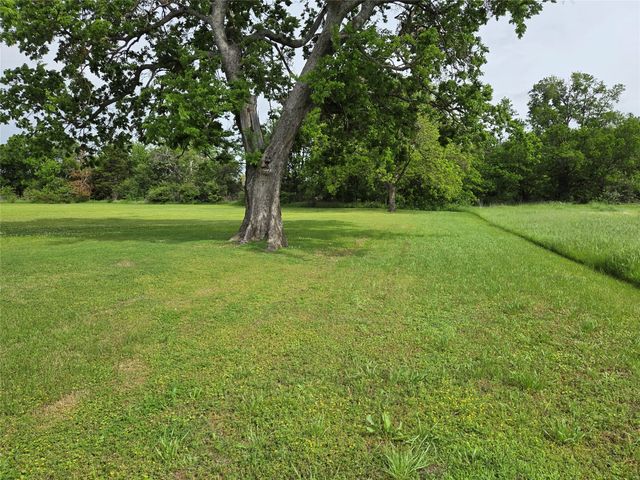 1104 W 13th, Bonham, TX 75418