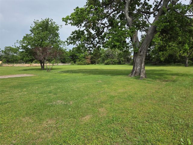 1104 W 13th, Bonham, TX 75418