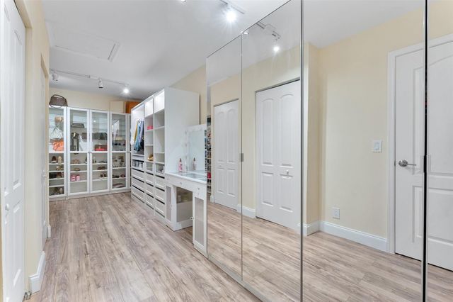 7617 Parkview Way, Coral Springs, FL 33065