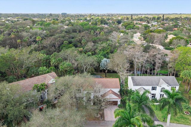 7617 Parkview Way, Coral Springs, FL 33065
