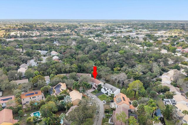 7617 Parkview Way, Coral Springs, FL 33065