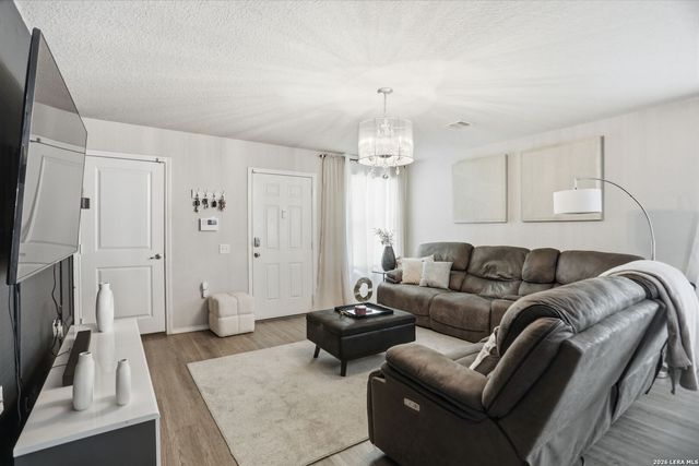7131 Cozy Run, San Antonio, TX 78218