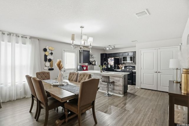 7131 Cozy Run, San Antonio, TX 78218