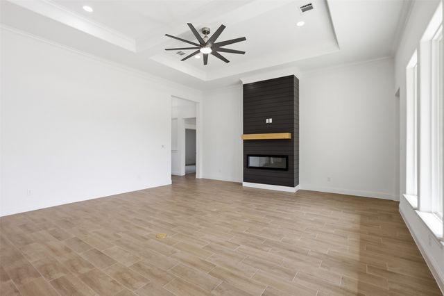 1041 Arbor Vista Drive, Azle, TX 76020