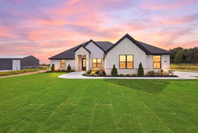 1041 Arbor Vista Drive, Azle, TX 76020