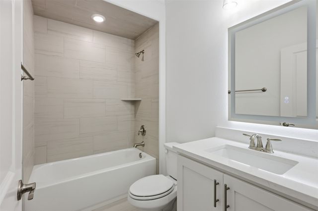 1041 Arbor Vista Drive, Azle, TX 76020