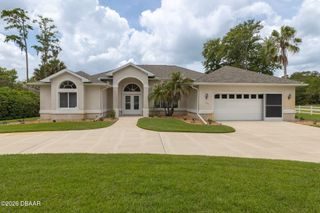 100 Paradise Valley Court, Daytona Beach, FL 32114