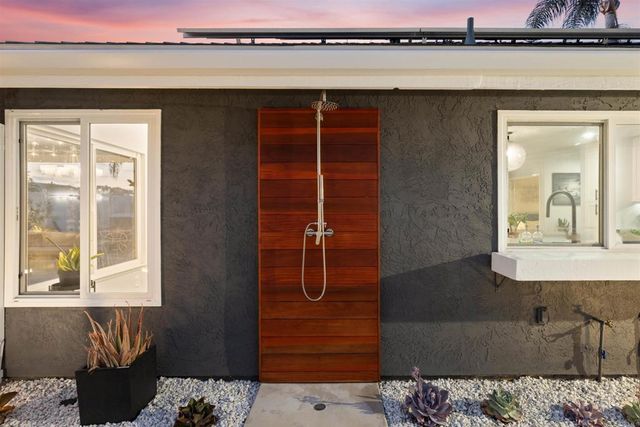 110 Turner Avenue, Encinitas, CA 92024