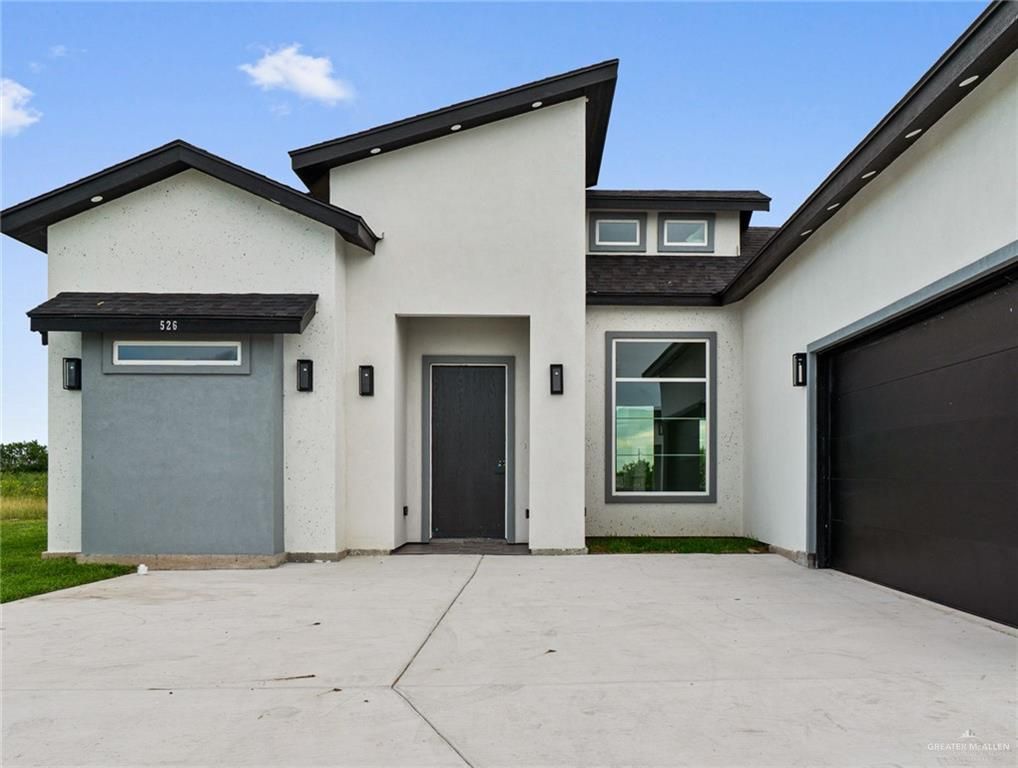 526 Oriole Drive, Los Fresnos, TX 78568