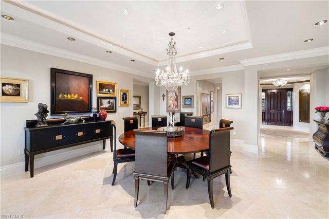 1400 Gulf Shore BLVD N # 201, Naples, FL 34102