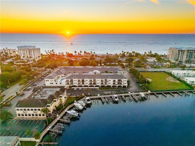 1400 Gulf Shore BLVD N # 201, Naples, FL 34102