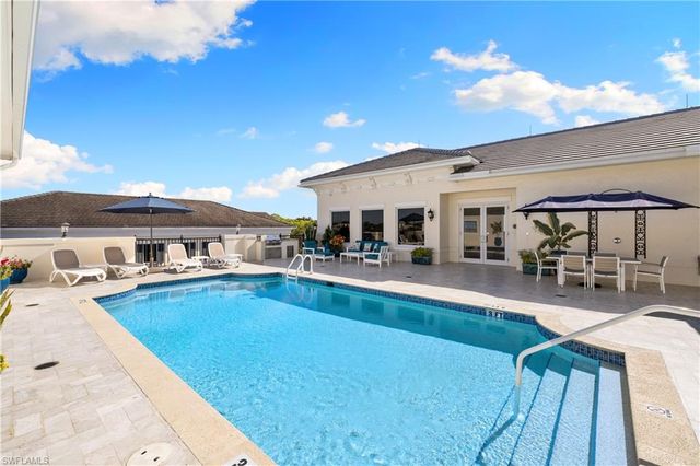 1400 Gulf Shore BLVD N 201, Naples, FL 34102
