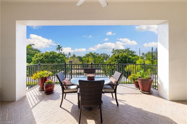 1400 Gulf Shore BLVD N 201, Naples, FL 34102