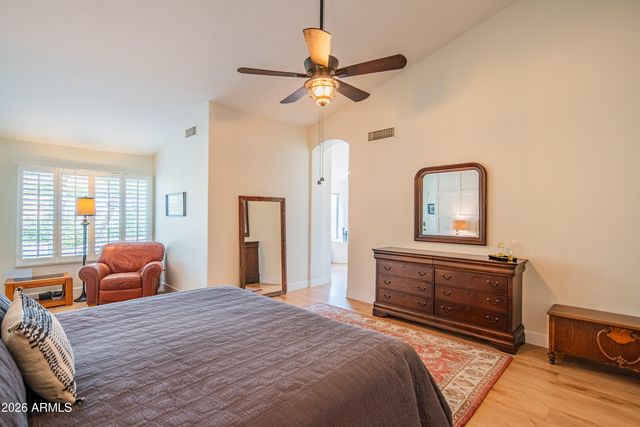 325 N La Arboleta Drive, Gilbert, AZ 85234