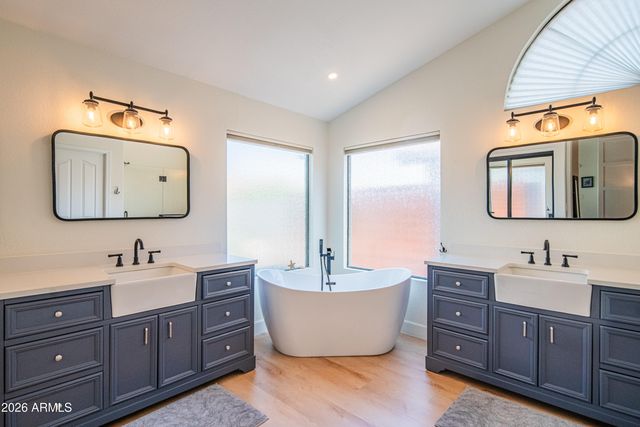 325 N La Arboleta Drive, Gilbert, AZ 85234