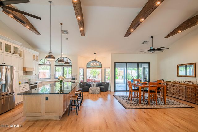 325 N La Arboleta Drive, Gilbert, AZ 85234