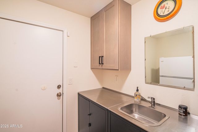 325 N La Arboleta Drive, Gilbert, AZ 85234