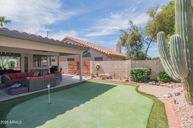 325 N La Arboleta Drive, Gilbert, AZ 85234