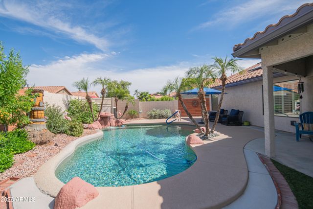 325 N La Arboleta Drive, Gilbert, AZ 85234