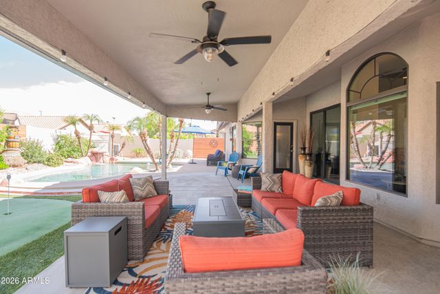 325 N La Arboleta Drive, Gilbert, AZ 85234