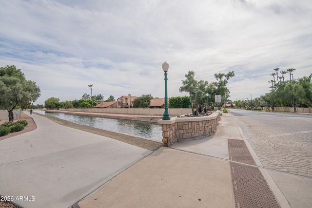 325 N La Arboleta Drive, Gilbert, AZ 85234