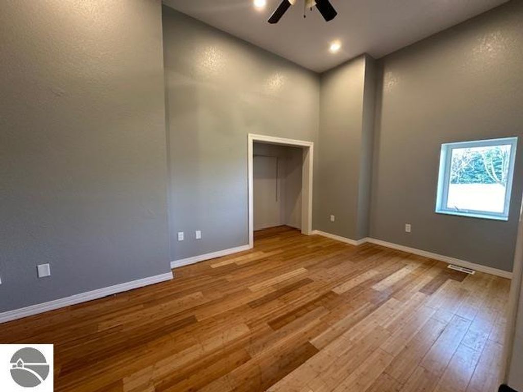 Image 11 of property listing at 7038 W Blanchard Road, Blanchard, MI 49310