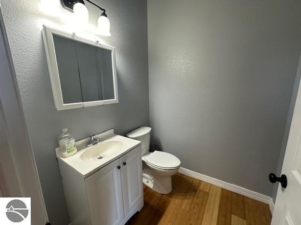 Image 14 of property listing at 7038 W Blanchard Road, Blanchard, MI 49310