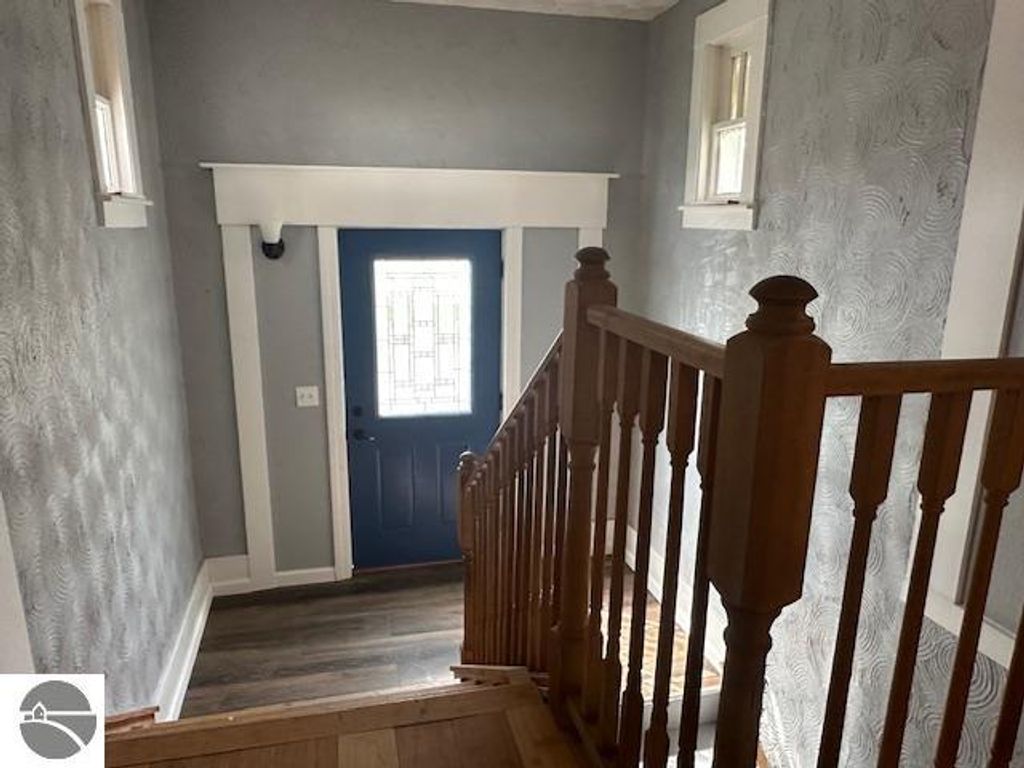 Image 2 of property listing at 7038 W Blanchard Road, Blanchard, MI 49310