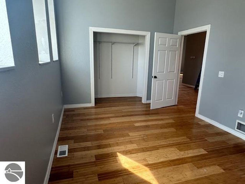 Image 8 of property listing at 7038 W Blanchard Road, Blanchard, MI 49310