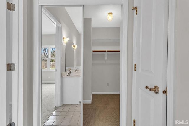 3821 Tamarron Dr, Bloomington, IN 47408