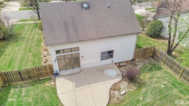 3821 Tamarron Dr, Bloomington, IN 47408